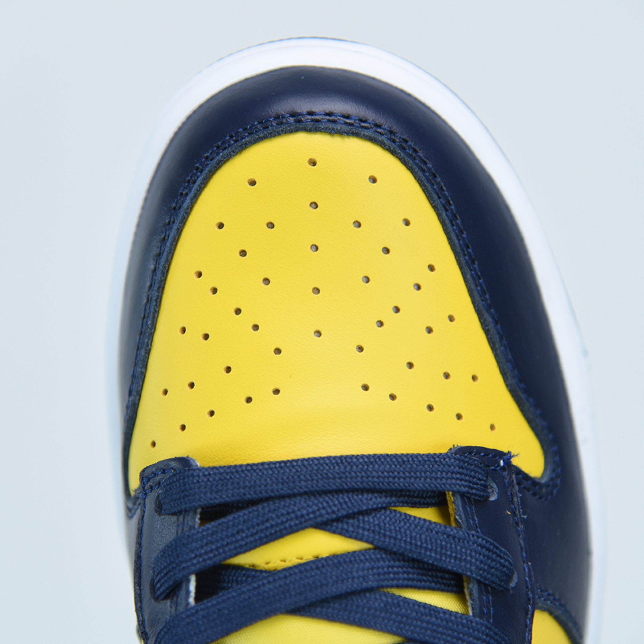 Nike Dunk Low "Michigan Varsity Maize"