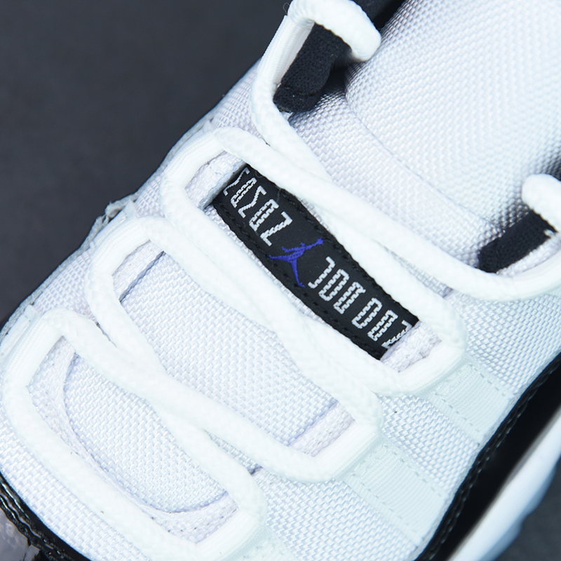 Nike Air Jordan 11 Retro "Legend Blue"