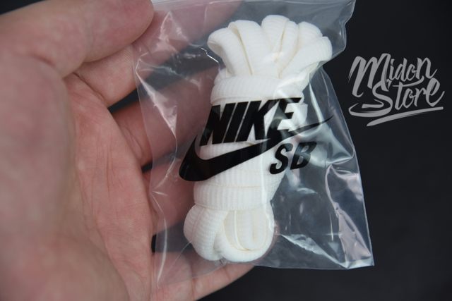 Nike SB Dunk Low x off-white 03/50