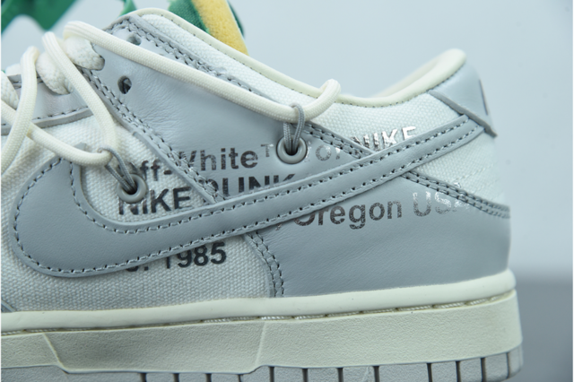 Nike SB Dunk Low x off-white 26/50