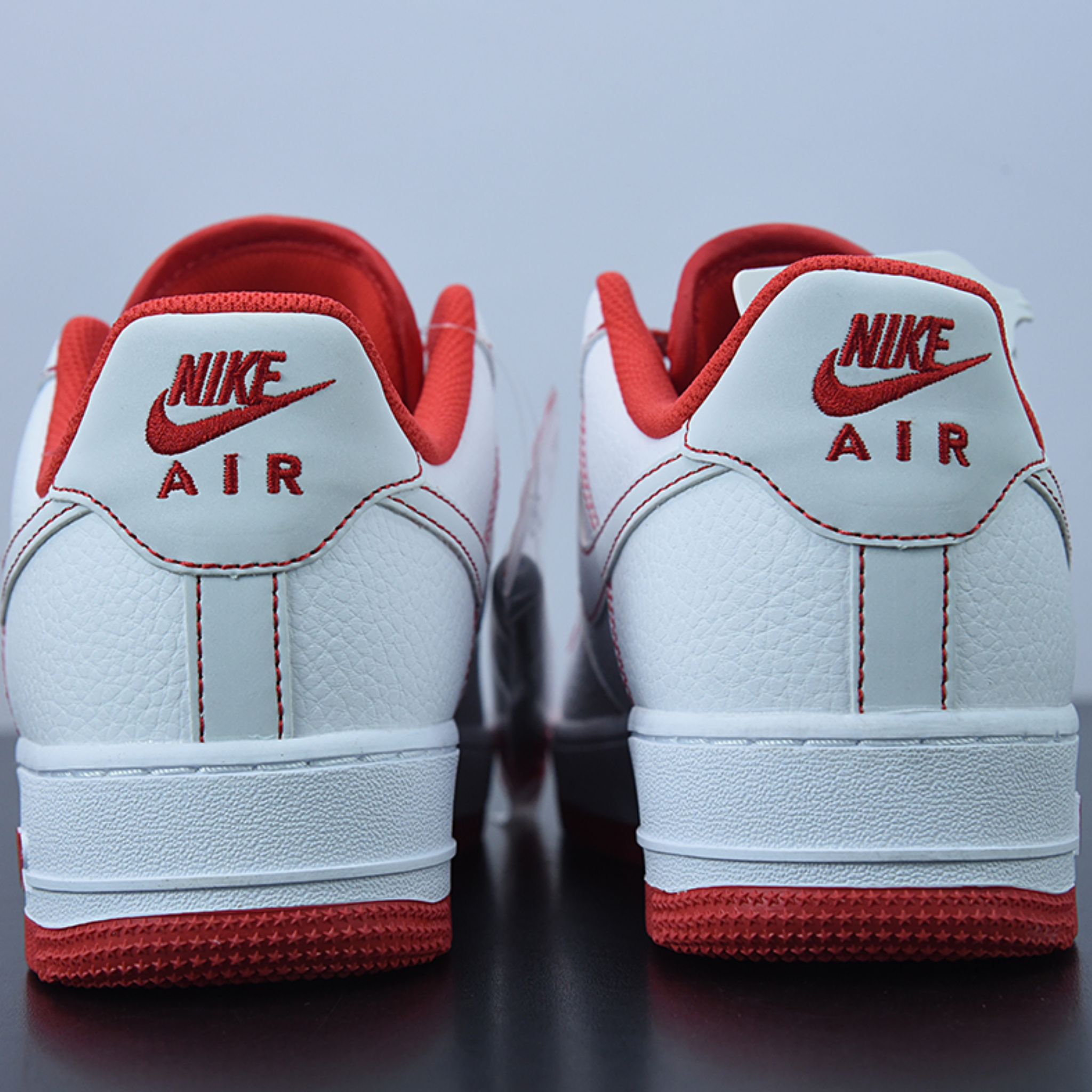 Nike Air Force 1 '07 "White/Red/Blanc"