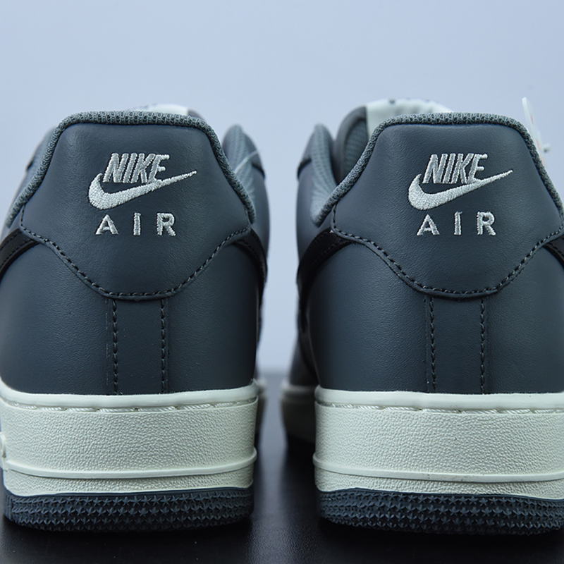 Nike Air Force 1 ´07 "Dark Gray"