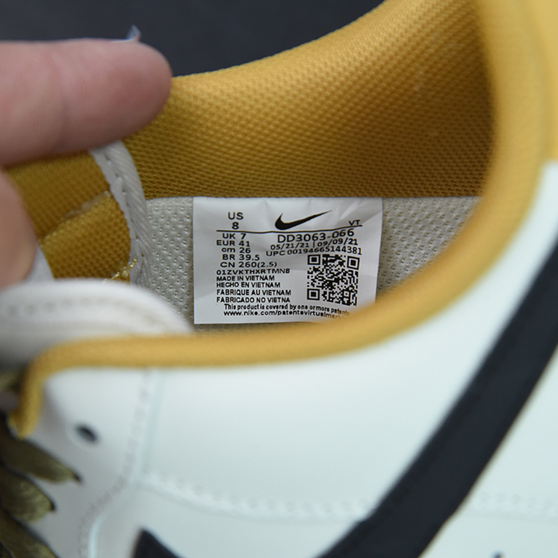 Nike Air Force 1´07 "Beige/Yellow"