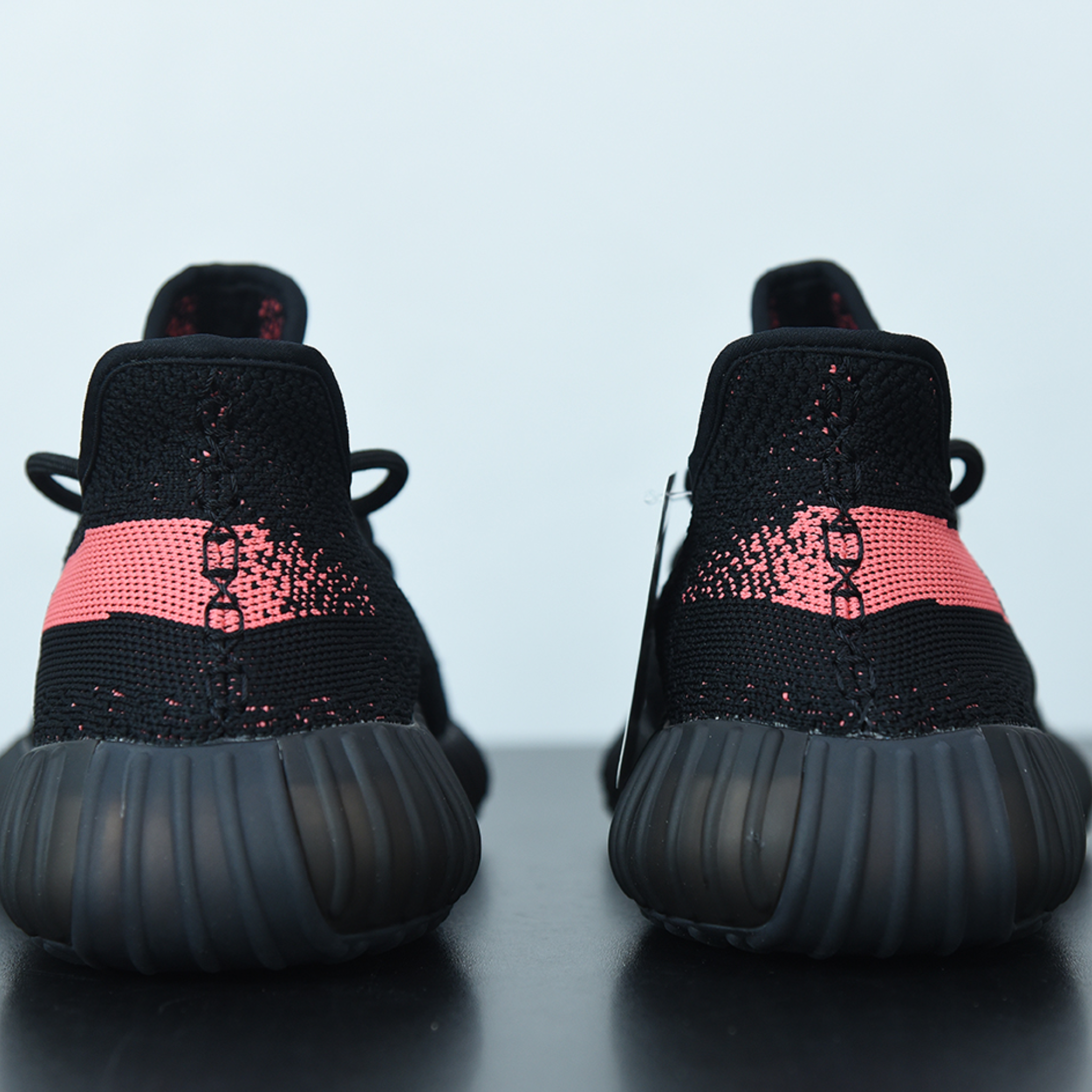 Yeezy Boost 350 v2 "Core Black Red"