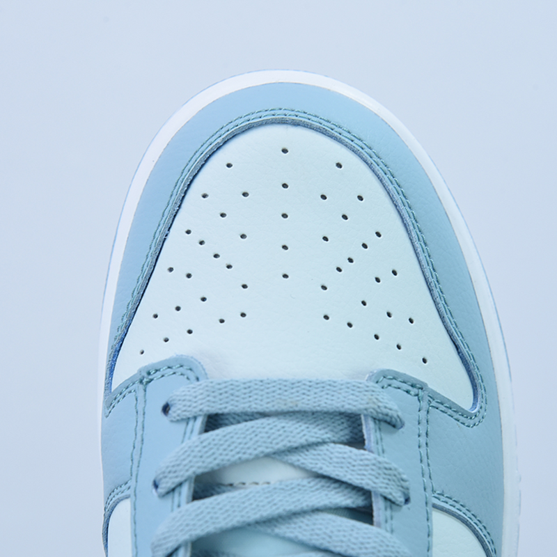 Nike shoes 2024 with blue swoosh