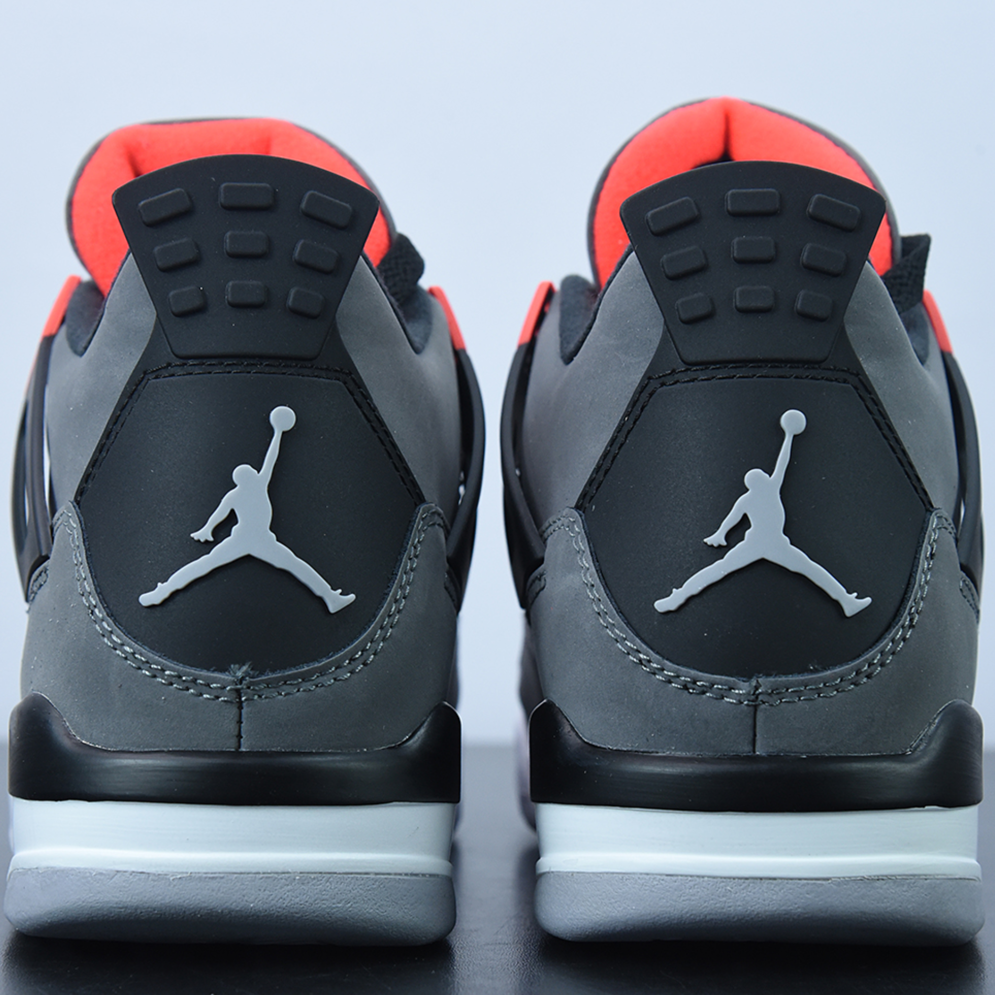 Nike Air Jordan 4 Rêtro "Infrared"