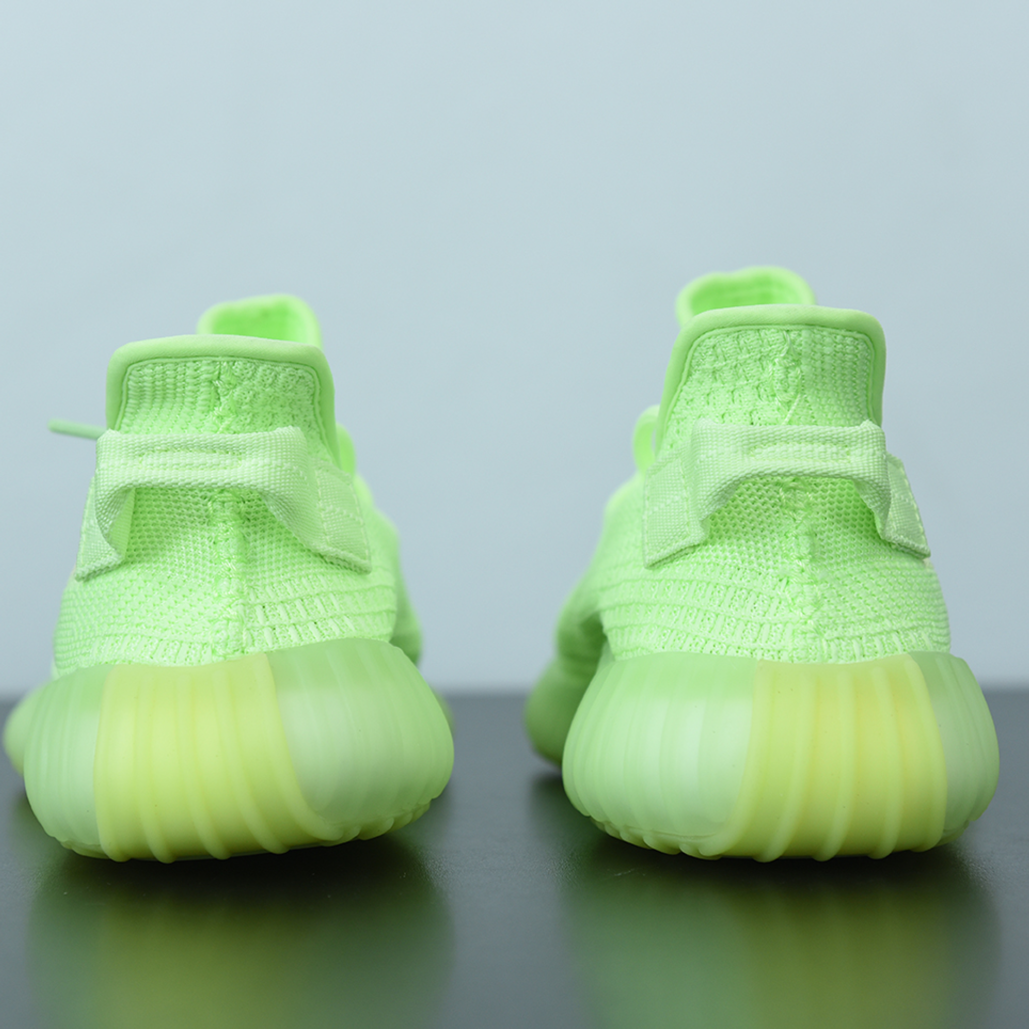 Yeezy Boost 350 V2 "Glow in The Dark"