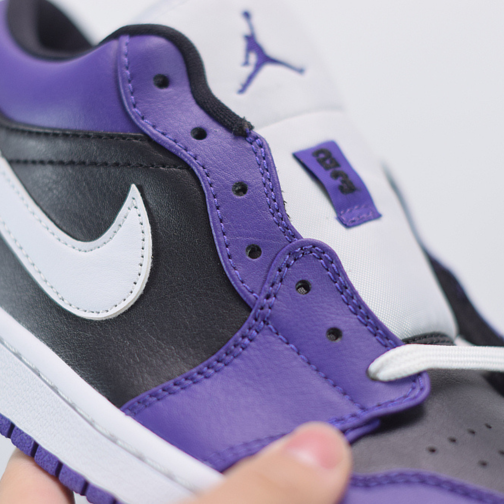 Nike Air Jordan 1 Low "Court Purple Black"