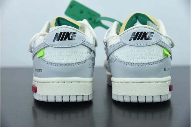 Nike SB Dunk Low x off-white 26/50