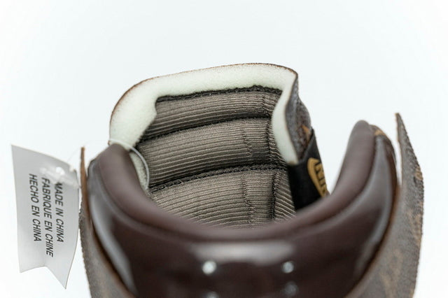 Louis Vuitton x Air Jordan 1 + Maleta Exclusiva