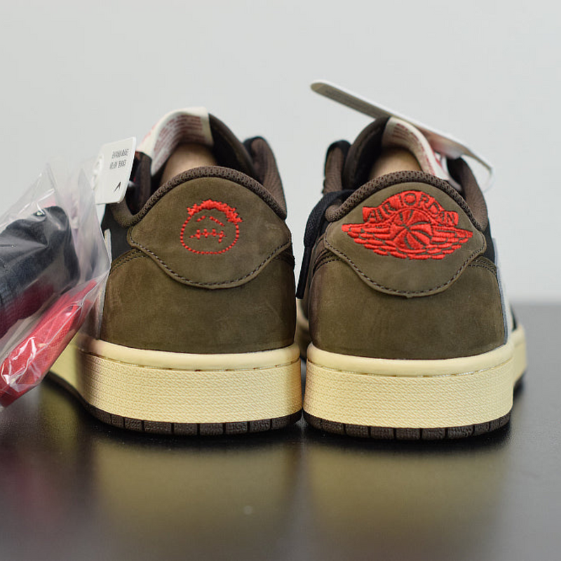 Nike air jordan 1 x travis scott sales low