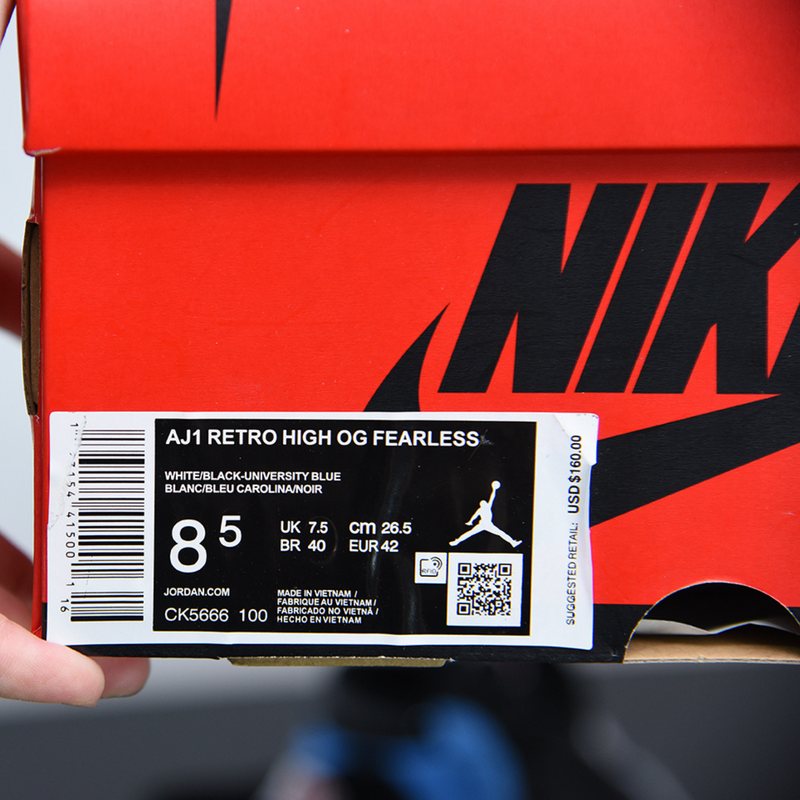 Nike Air Jordan 1 High "Fearless UNC Chicago"