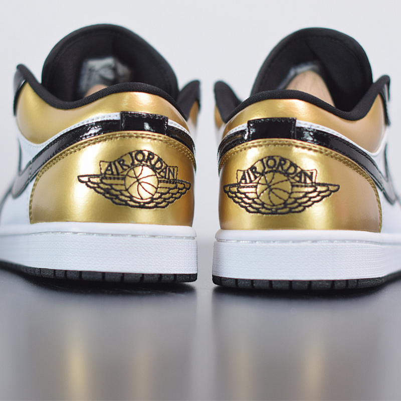 Nike Air Jordan 1 Low "Metallic Gold"