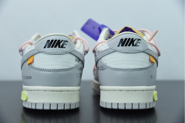 Nike SB Dunk Low x off-white 24/50