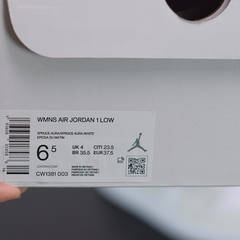 WMNS Nike Air Jordan 1 Low "Spruce Aura"