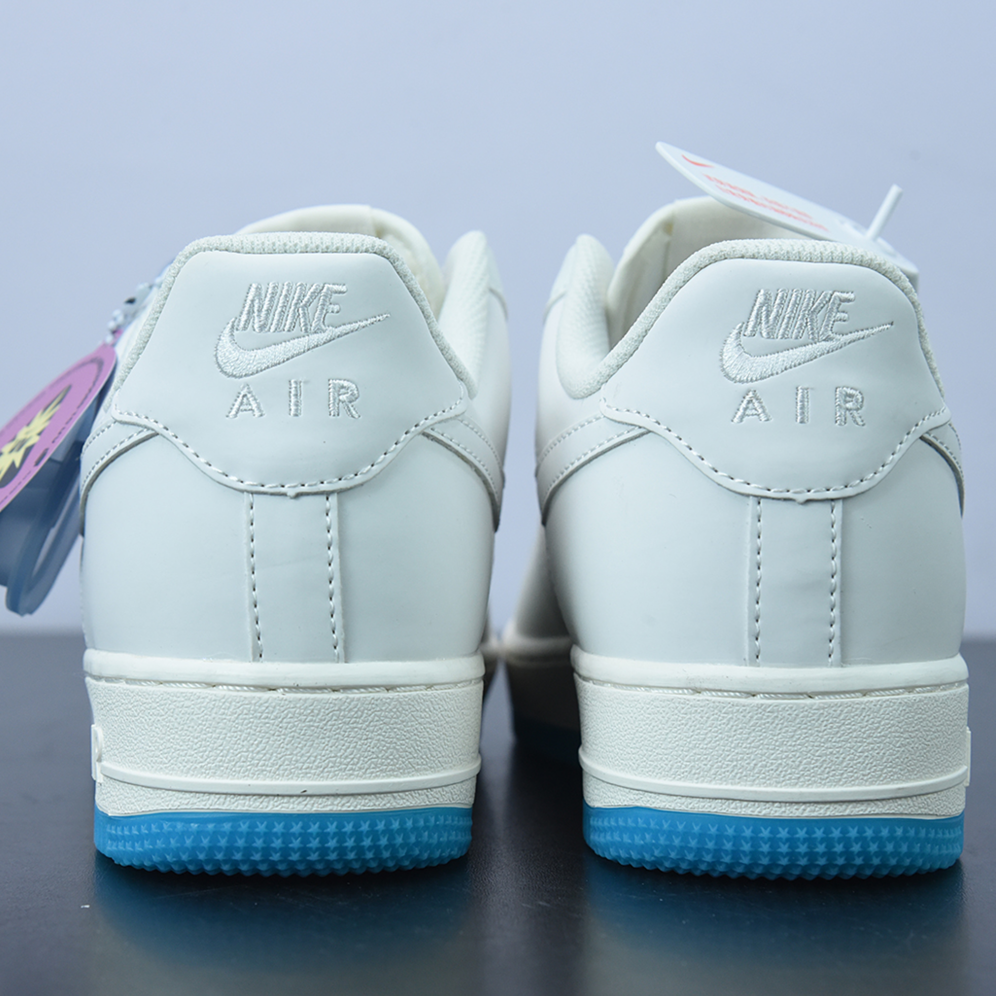 Nike Air Force 1 ´07 "Ligth UV Collor"