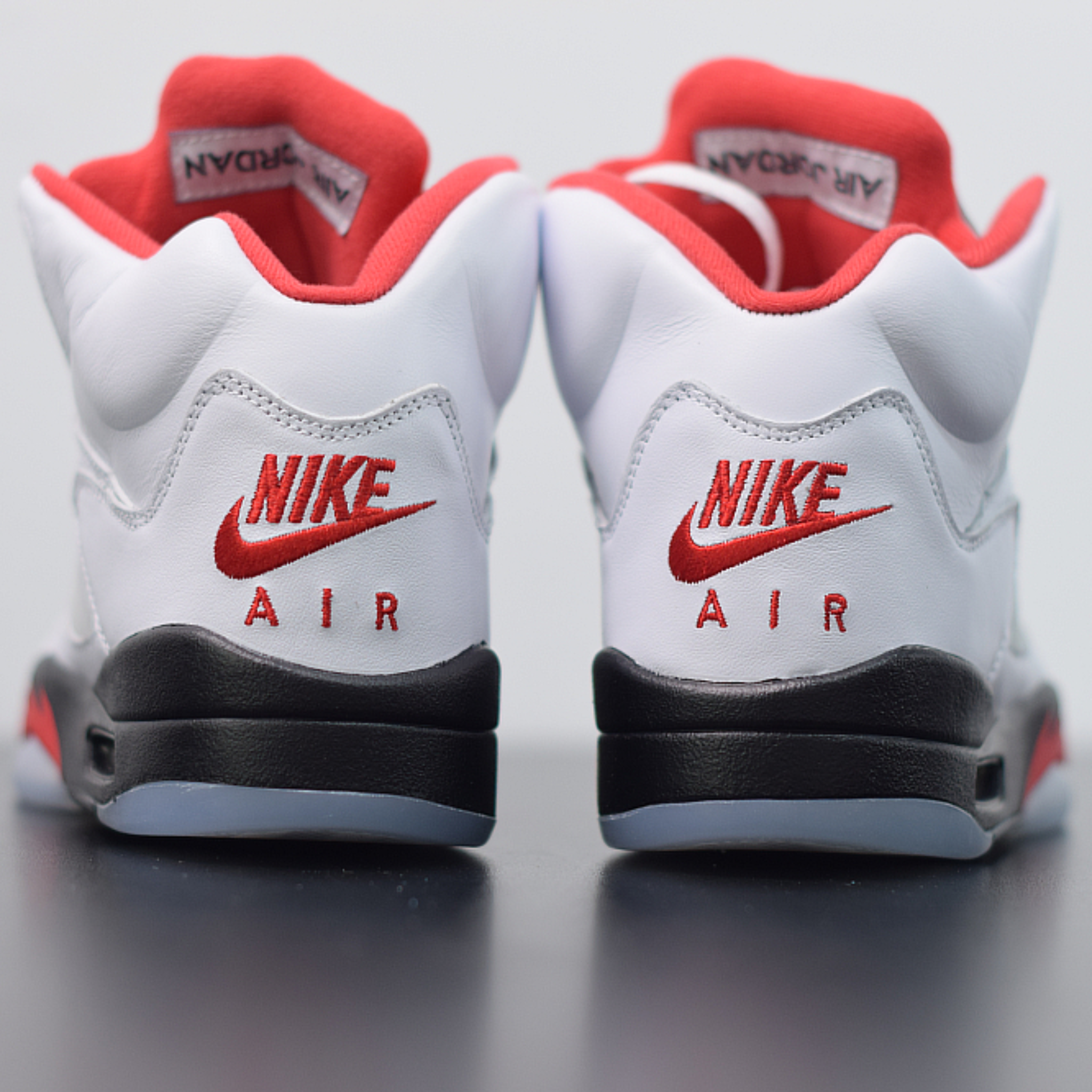 Nike Air Jordan 5 "Fire Red"