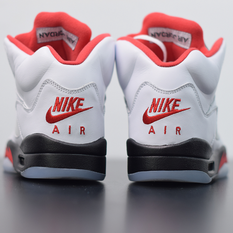Nike Air Jordan 5 "Fire Red"