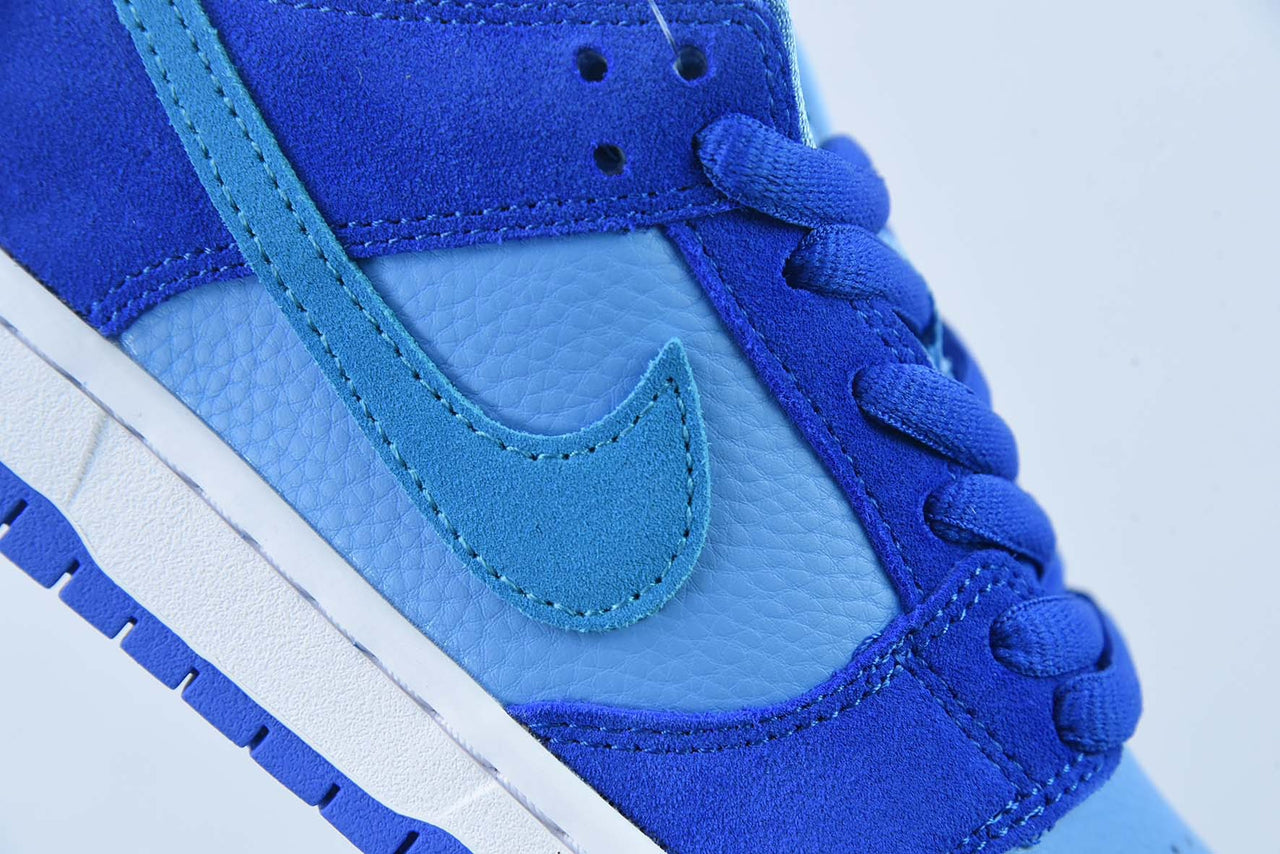 Nike SB Dunk Low Blue Raspberry