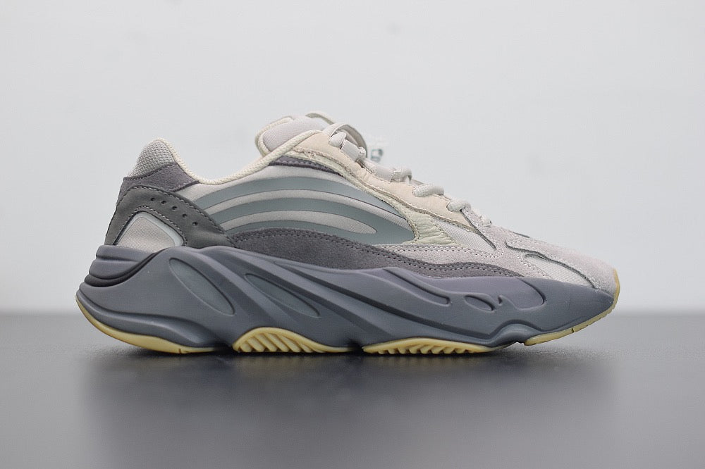 Yeezy Boost 700 v2 ''Tephra"