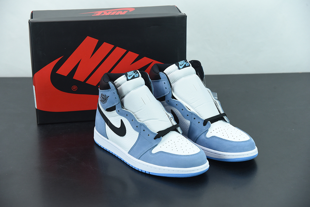 Nike Air Jordan 1 High "University Blue"